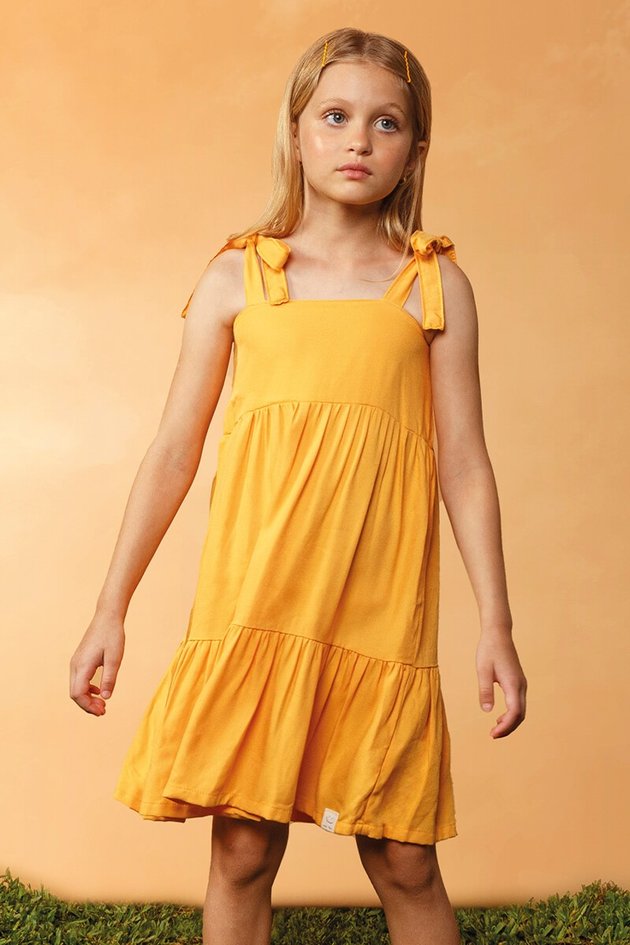 11817 vestido moda infantil menina bugbee verao alca franzido amarelo frente